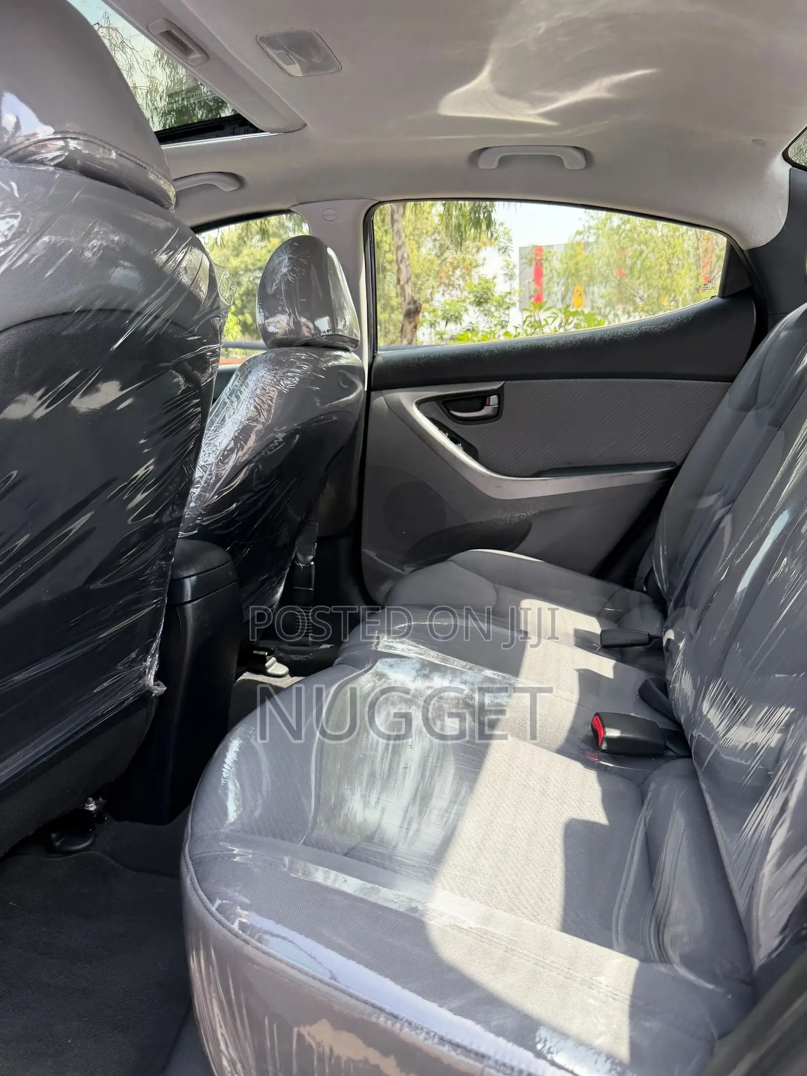 Hyundai Elantra SE 4dr Sedan (1.8L 4cyl 6A) 2014