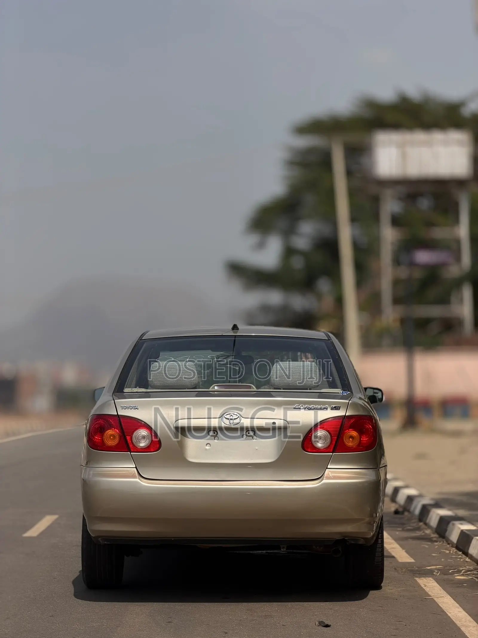 Toyota Corolla 2004 Gold
