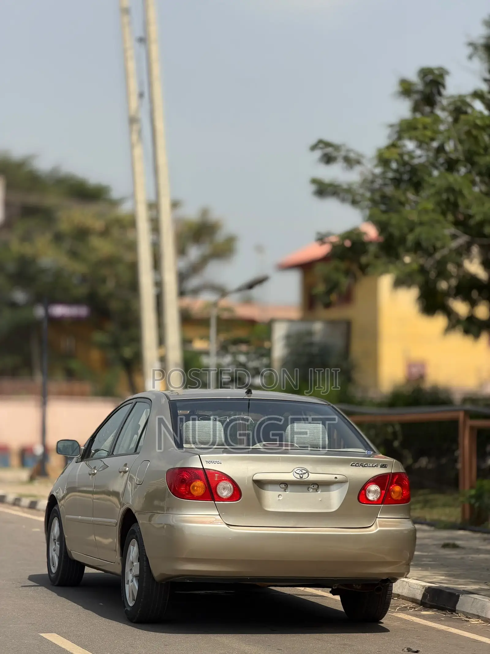Toyota Corolla 2004 Gold
