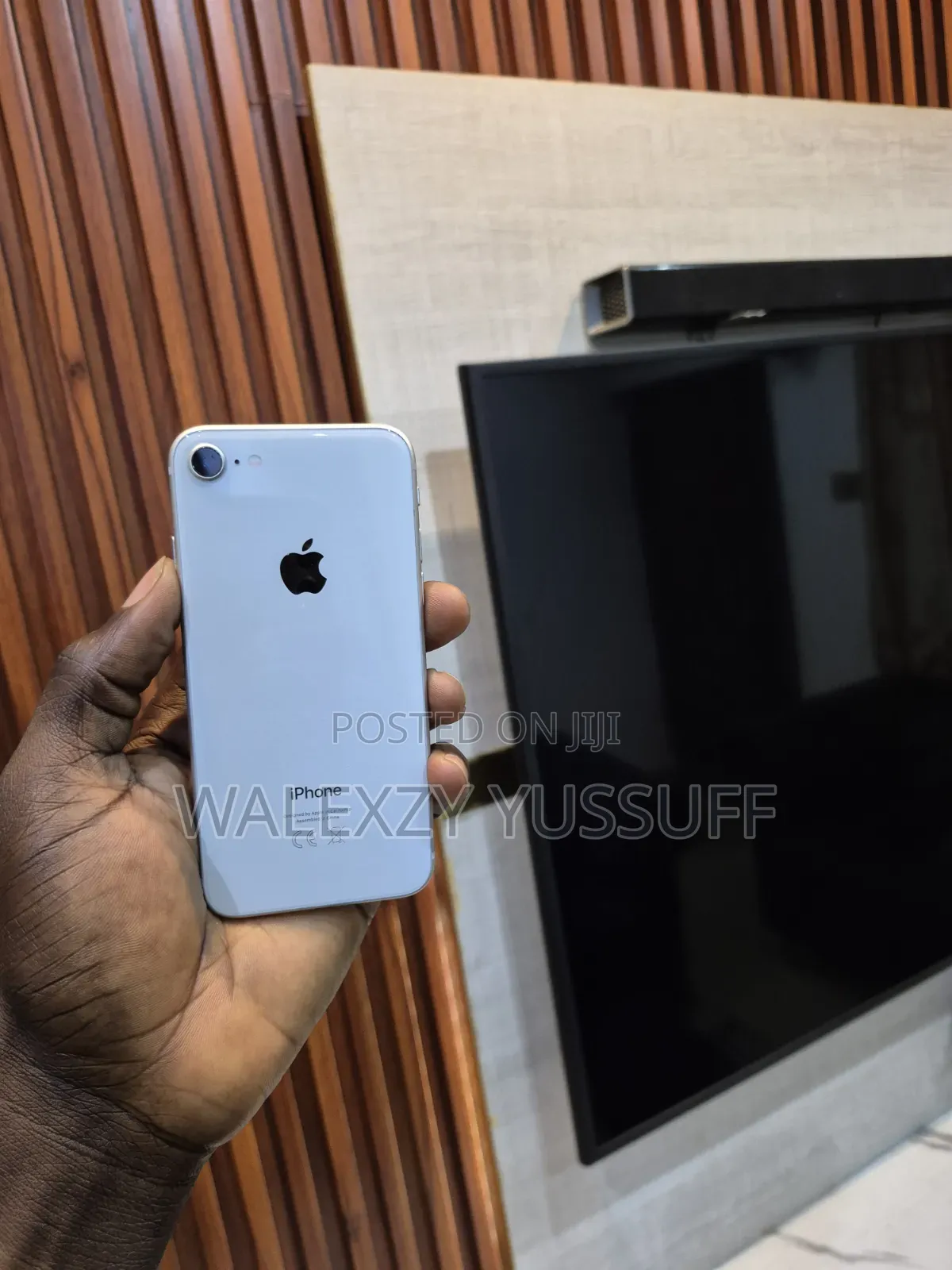 Apple iPhone 8 64 GB White
