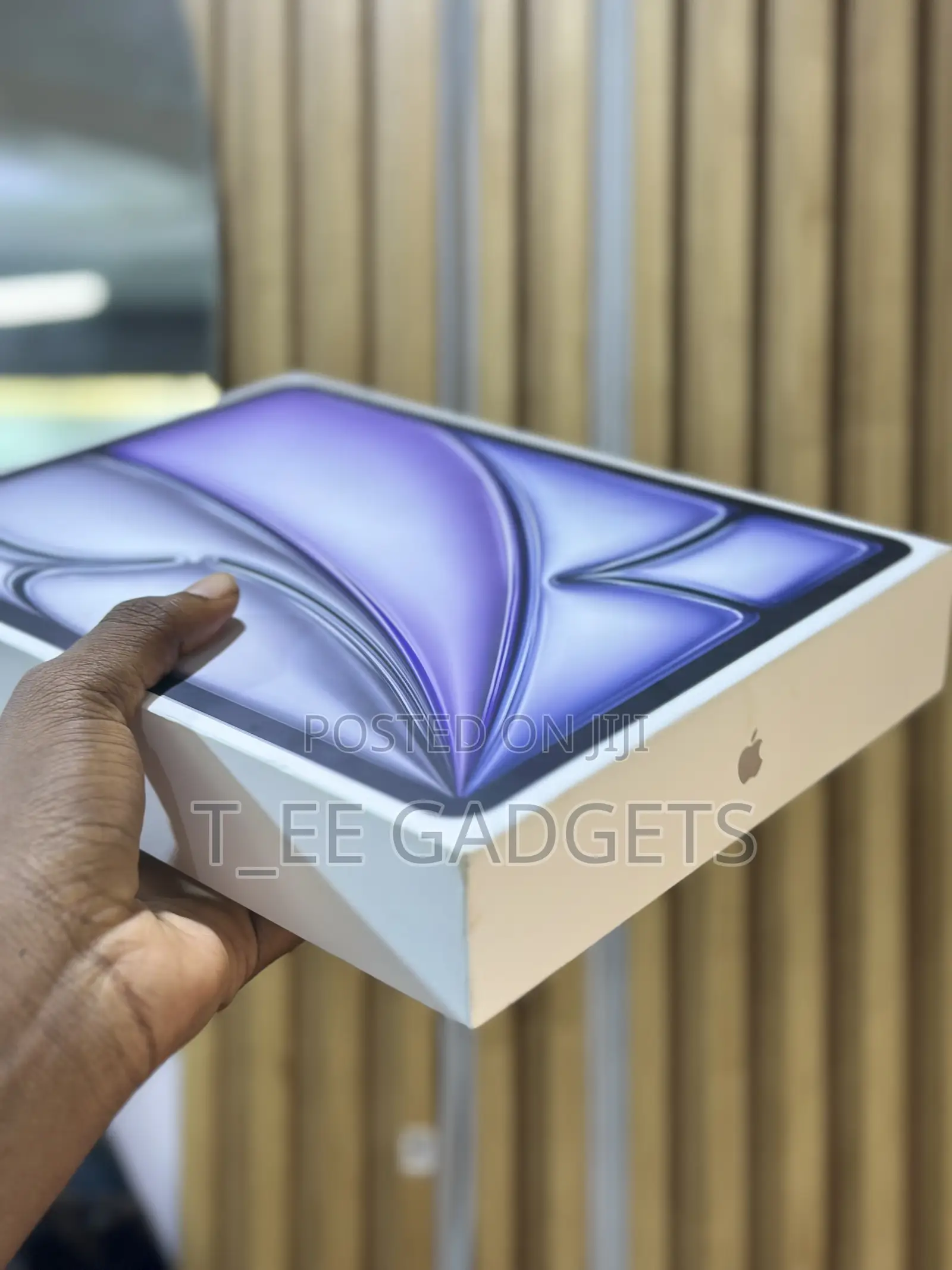 New Apple iPad Air 13 (2026) 128 GB