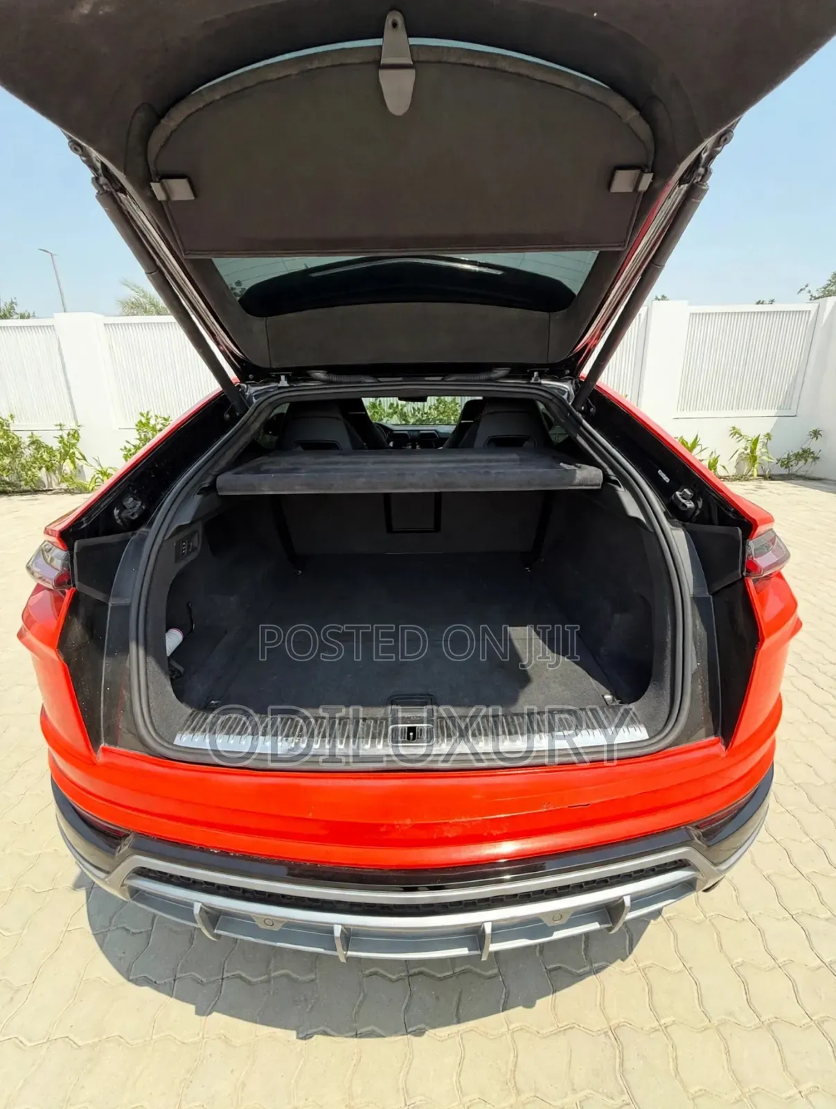 Lamborghini Urus 2021 Red