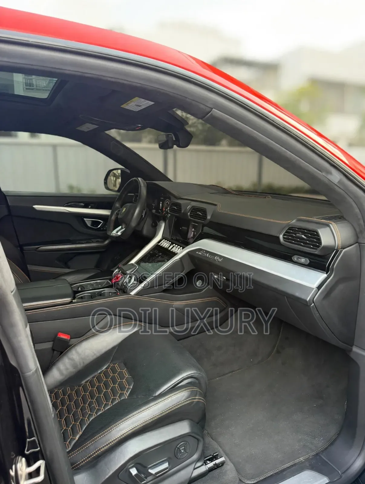 Lamborghini Urus 2021 Red