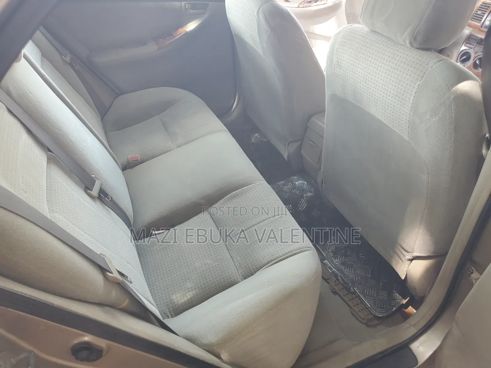 Toyota Corolla 2005 Gold