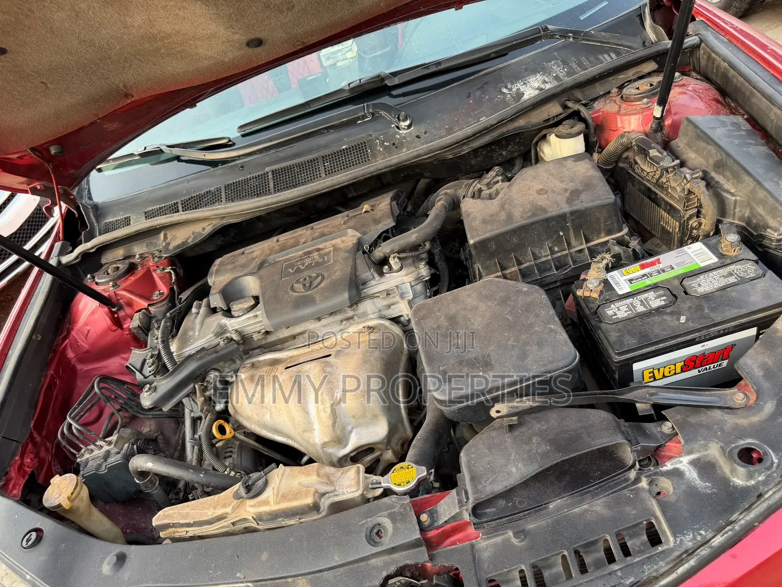 Toyota Camry XLE 4dr Sedan (2.5L 4cyl 6A) 2013 Red