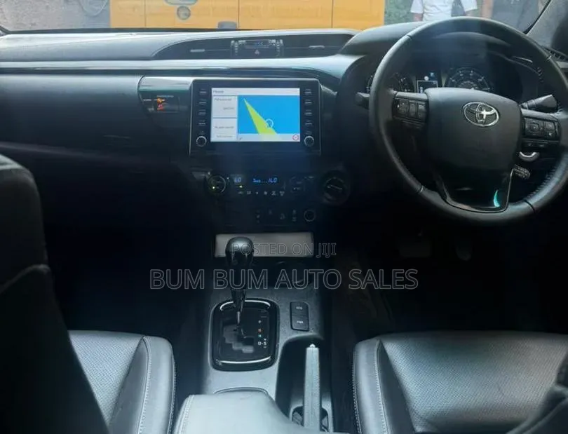 Toyota Hilux 2025 Gray
