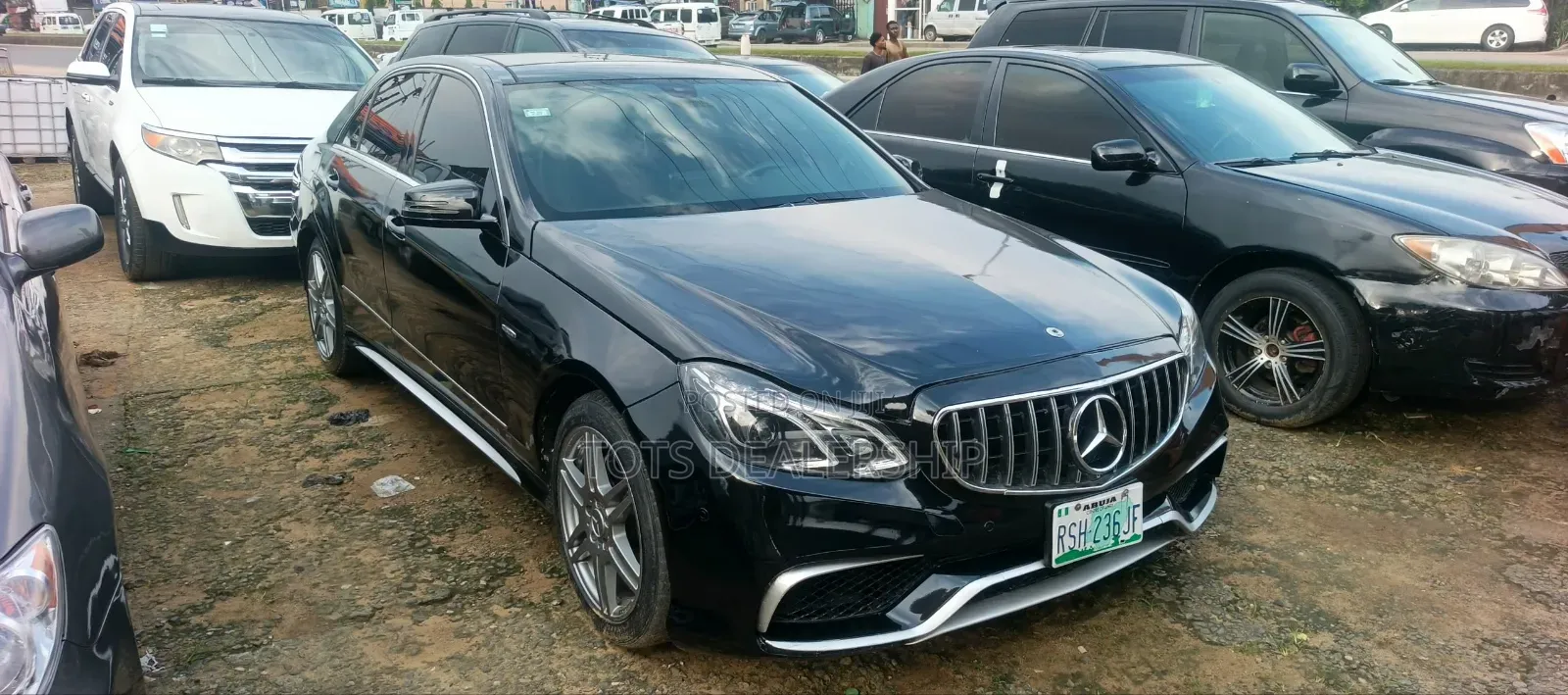 Mercedes-Benz E350 Base 4dr Sedan RWD (3.5L 6cyl 7A) 2011 Black