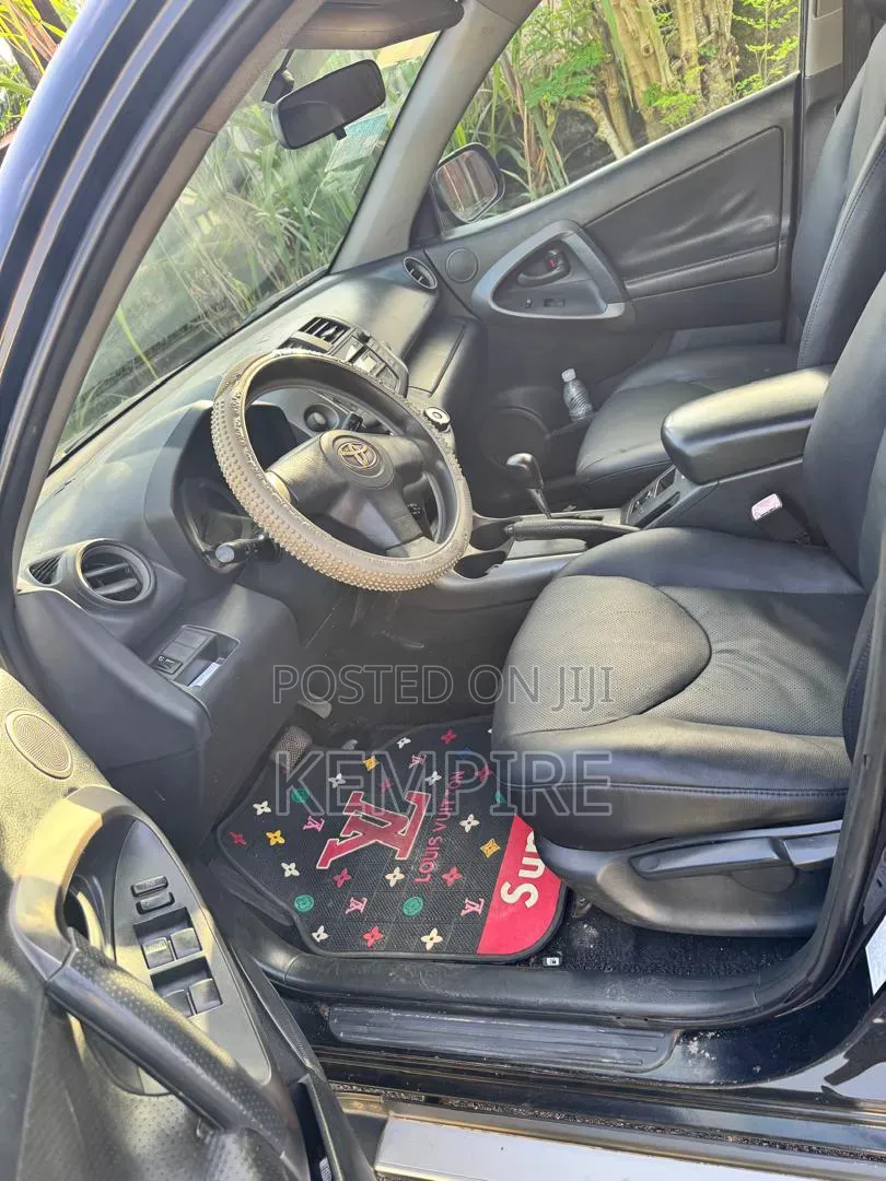 Toyota RAV4 2008 Black