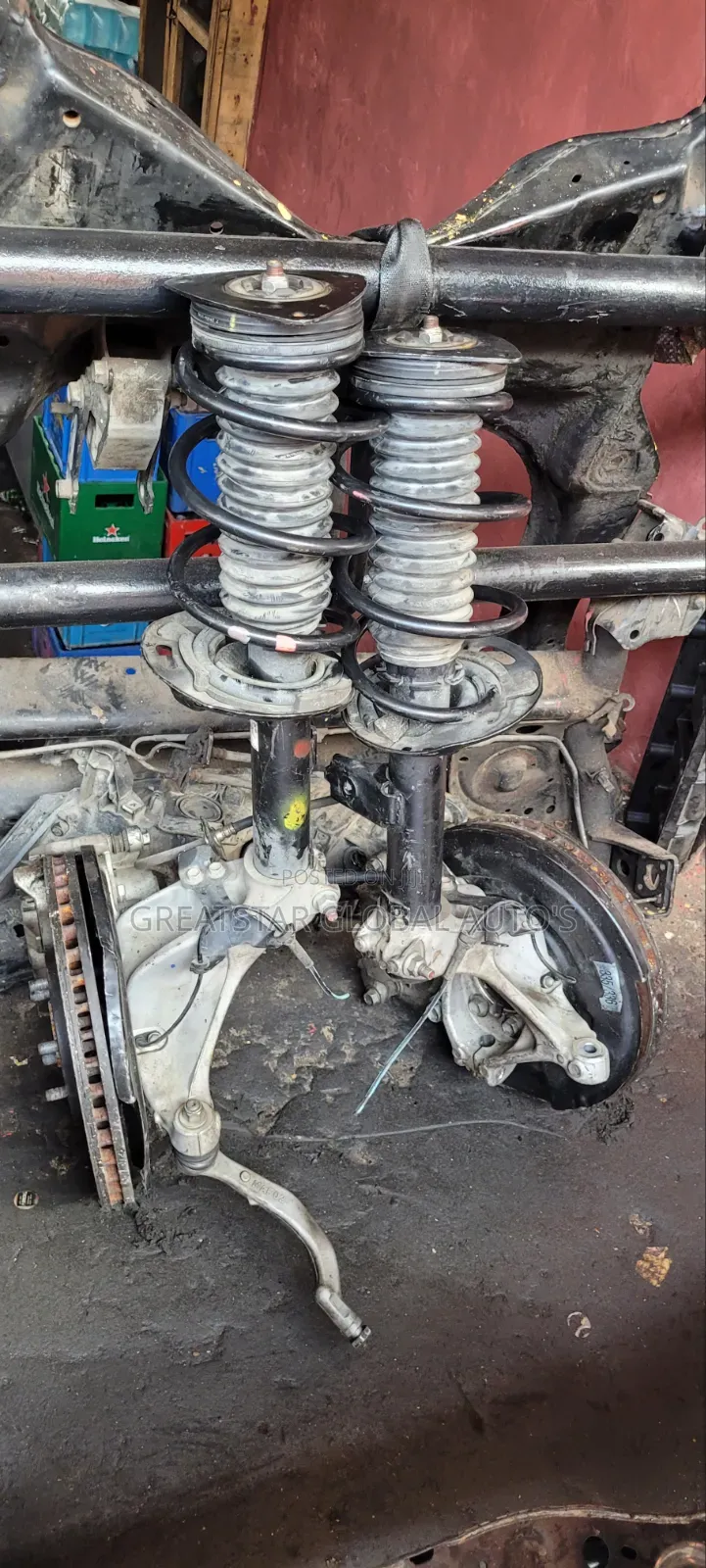 Front Hubs and Shocks , Back Beam Nissan Rogue 2025