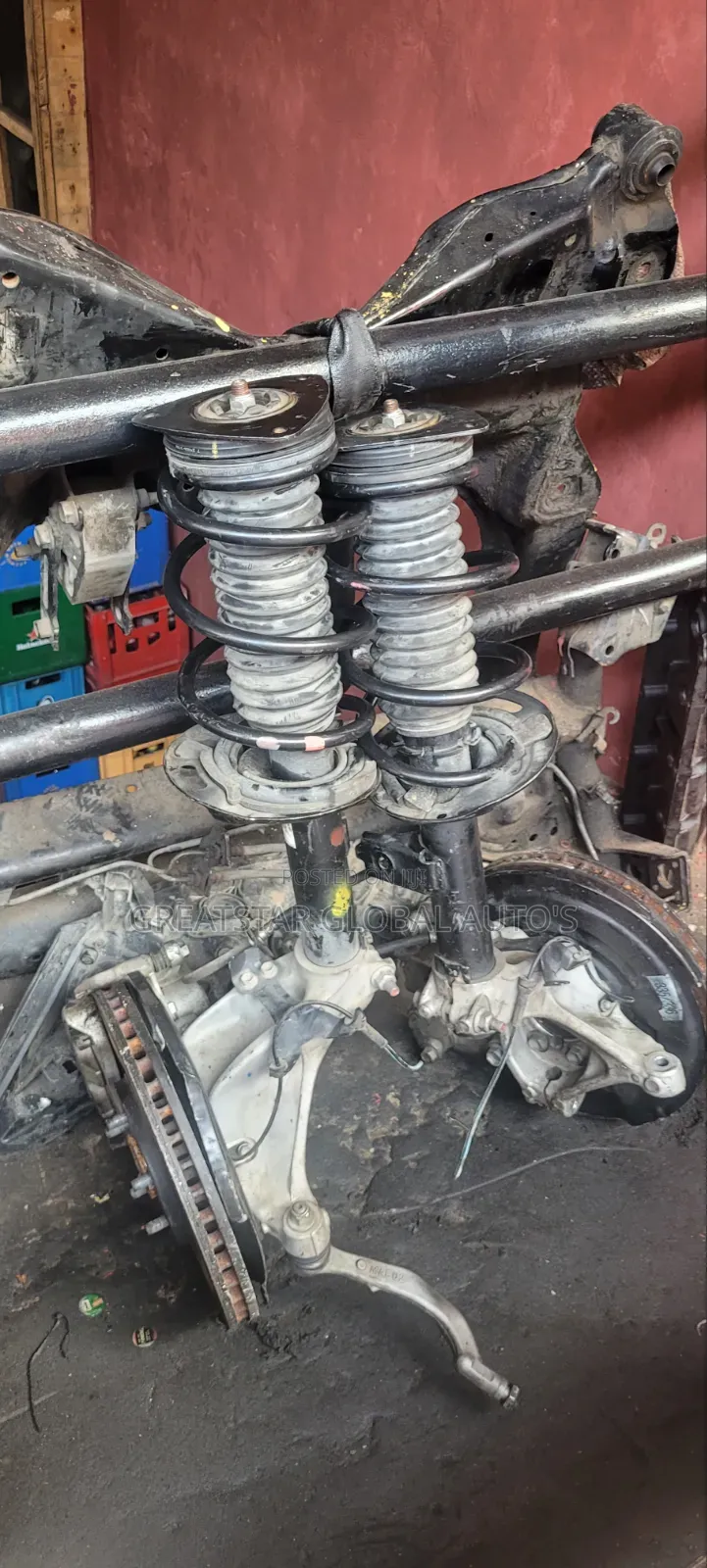 Front Hubs and Shocks , Back Beam Nissan Rogue 2025