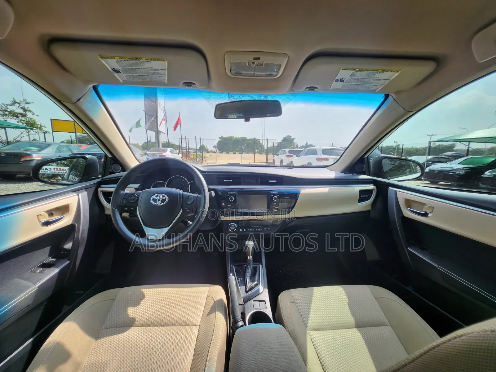 Toyota Corolla LE 4dr Sedan (1.8L 4cyl CVT) 2016 White