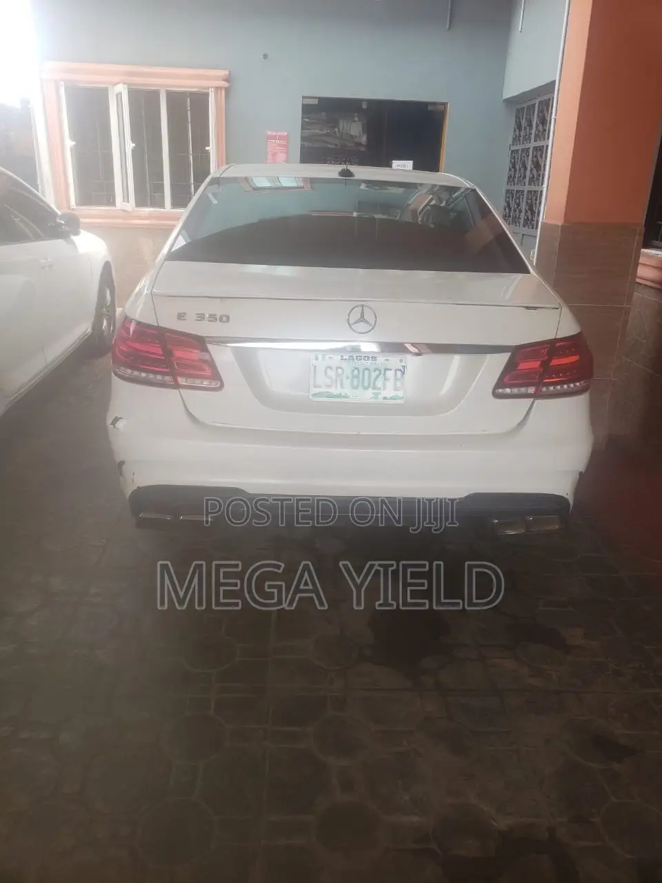 Mercedes-Benz E200 2011 White