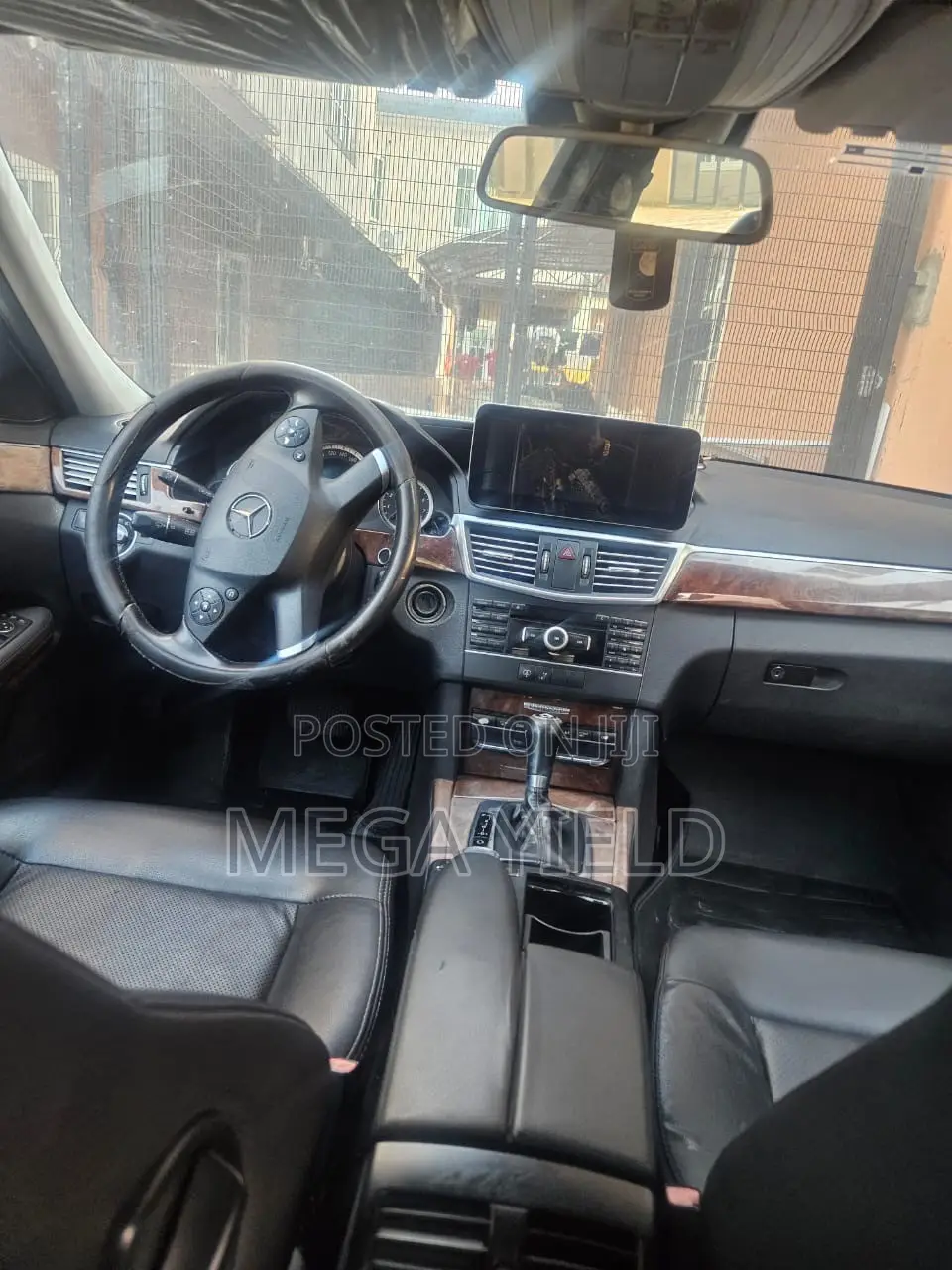 Mercedes-Benz E200 2011 White