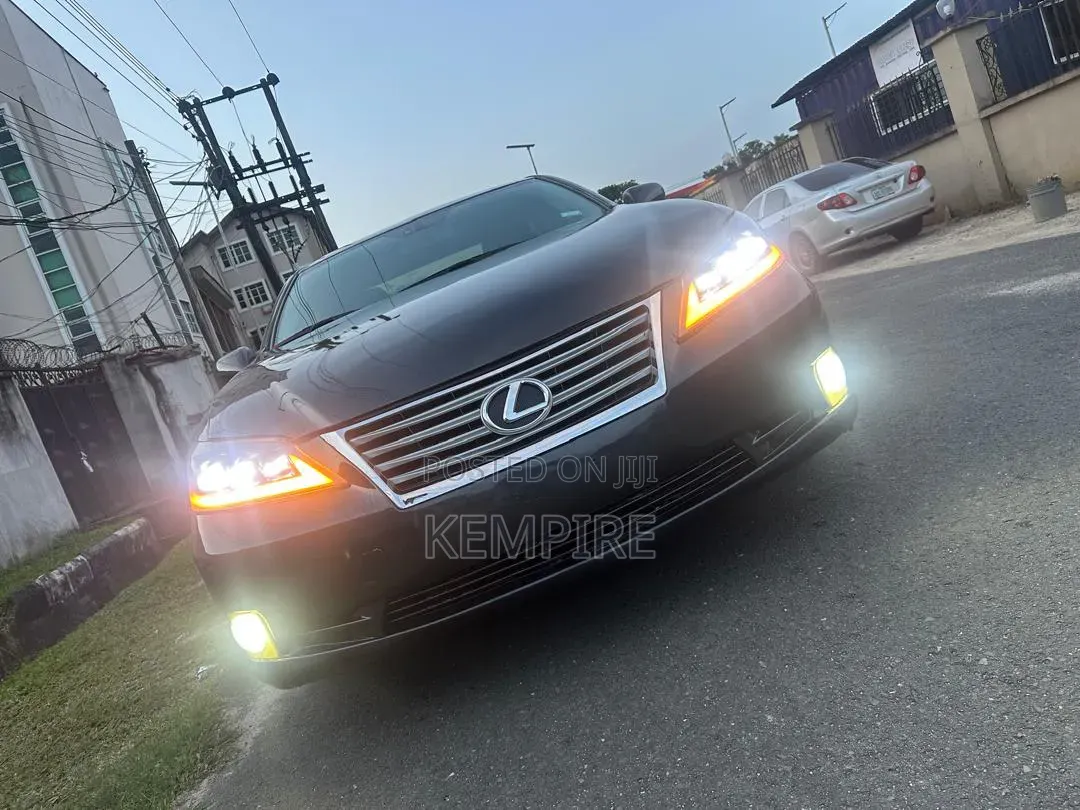 Lexus ES 2014 Black