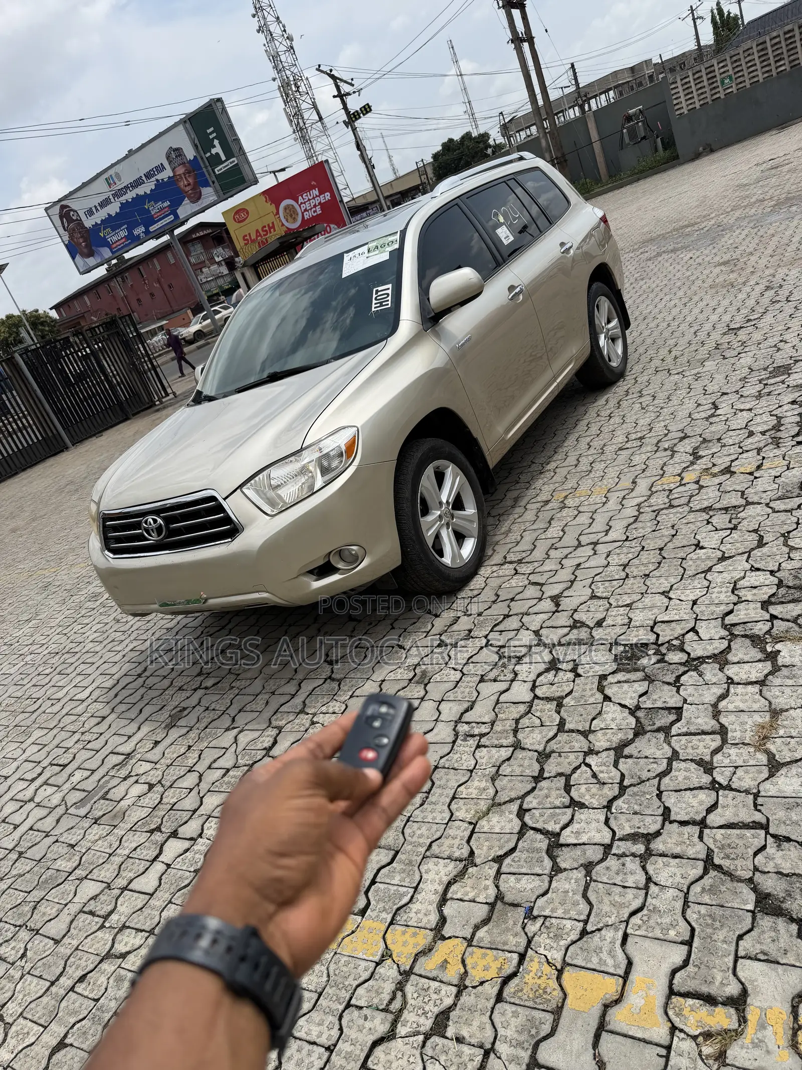 Toyota Highlander Limited 4x4 2008 Gold