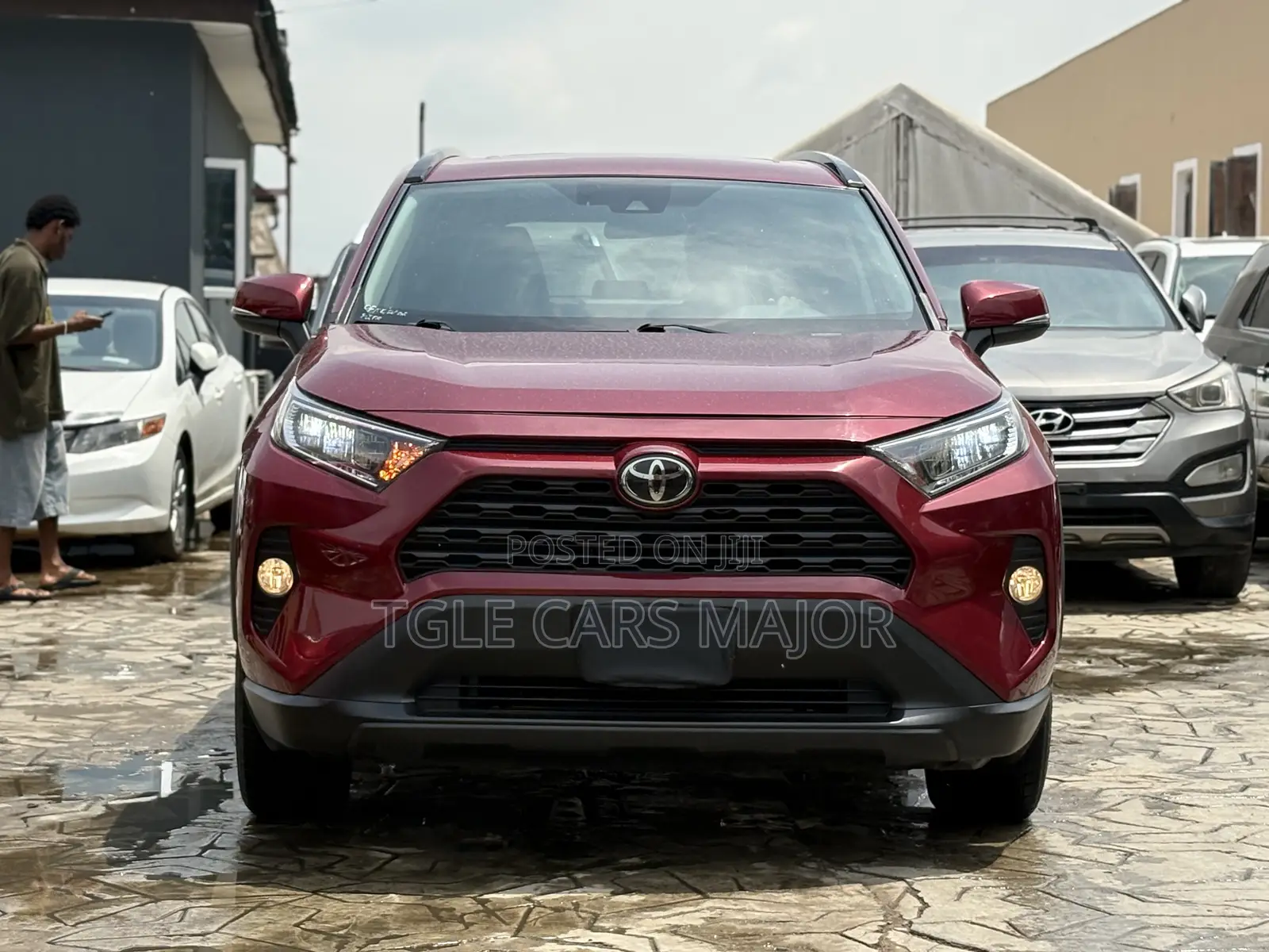 Toyota RAV4 XLE AWD 2023 Red
