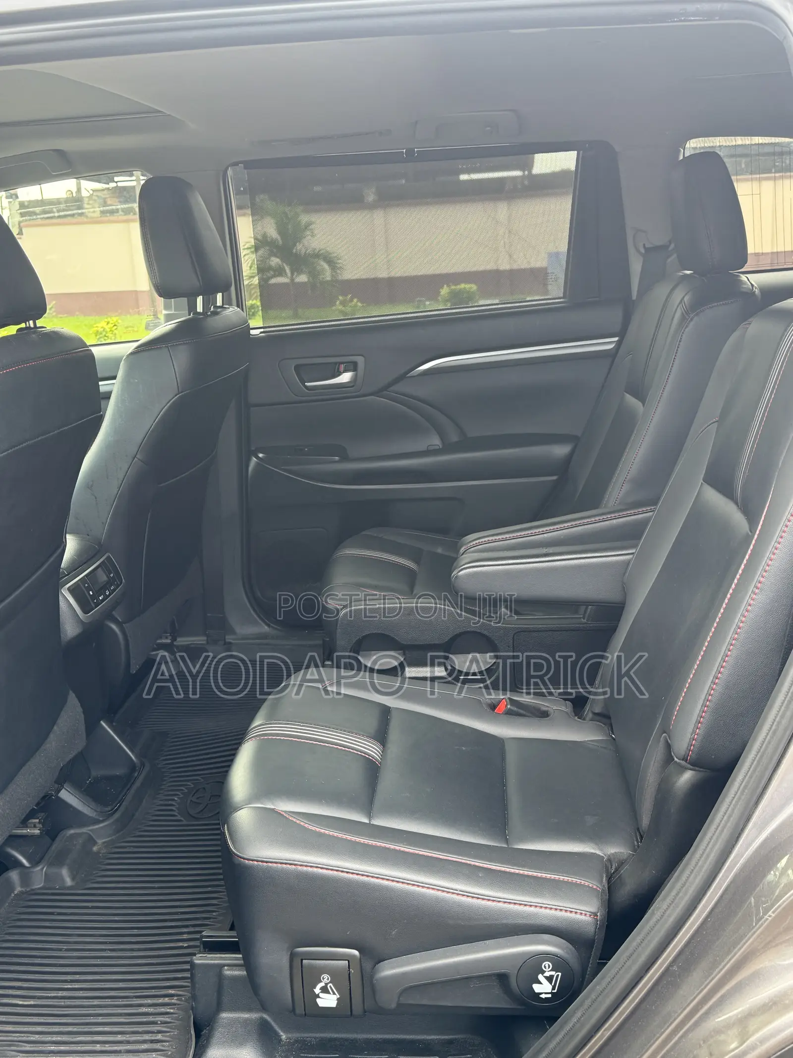 Toyota Highlander 2019 Brown