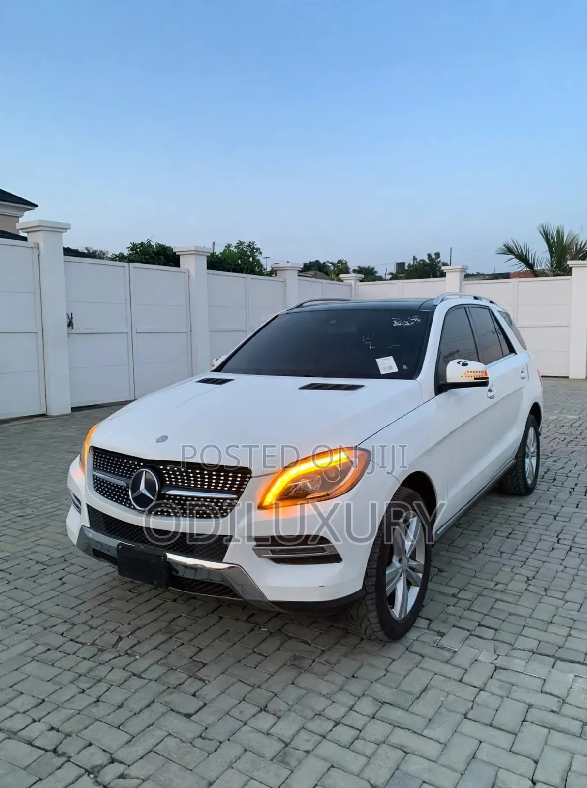 Mercedes-Benz M Class ML350 4MATIC 4dr SUV AWD (3.5L 6cyl 7A) 2014