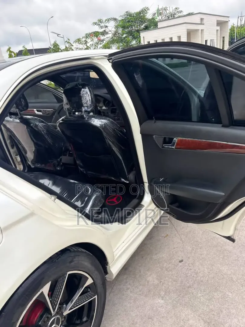 Mercedes-Benz C350 2010 White
