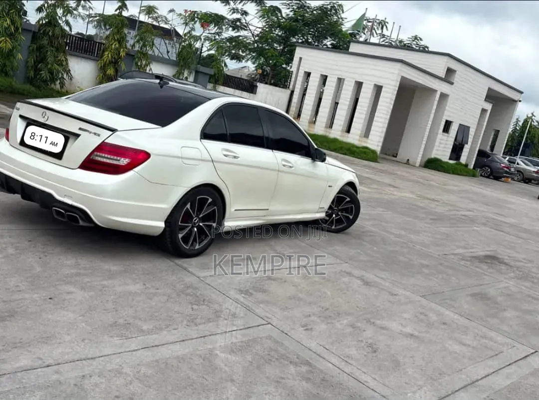 Mercedes-Benz C350 2010 White