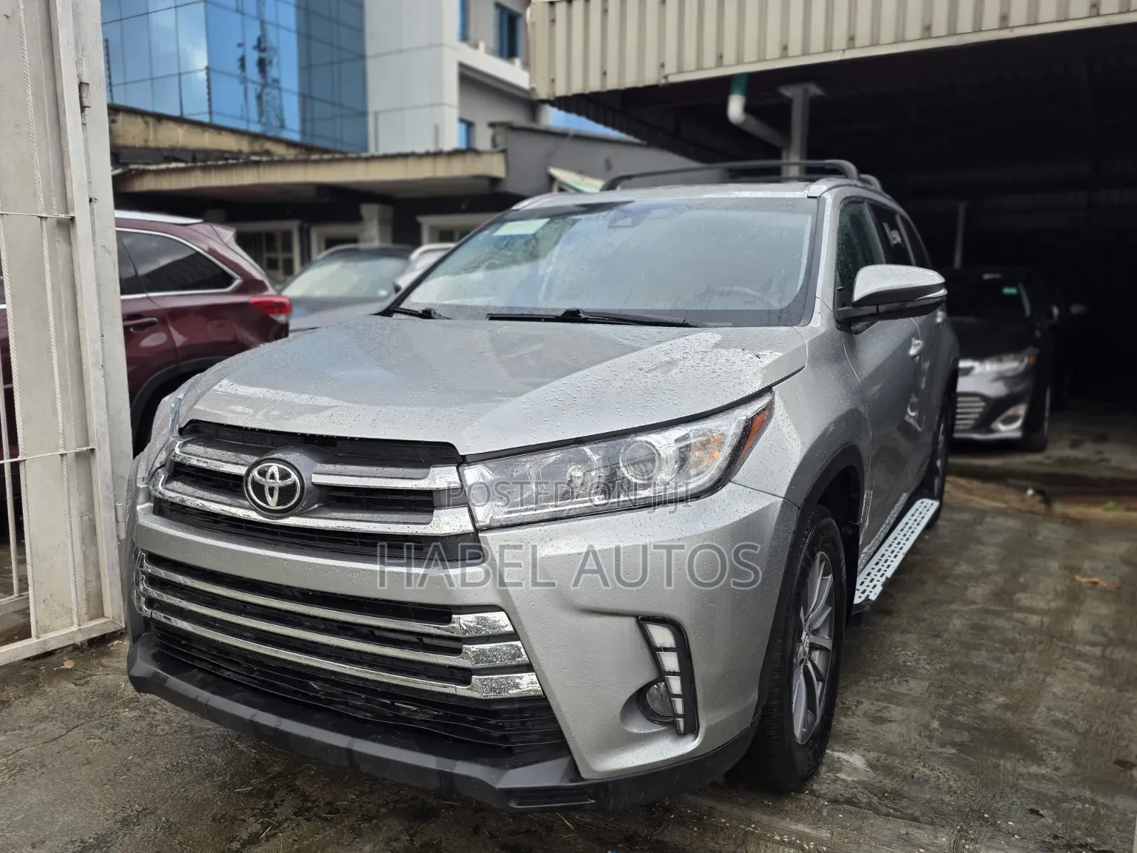 Toyota Highlander XLE 4x4 V6 (3.5L 6cyl 8A) 2018 Silver