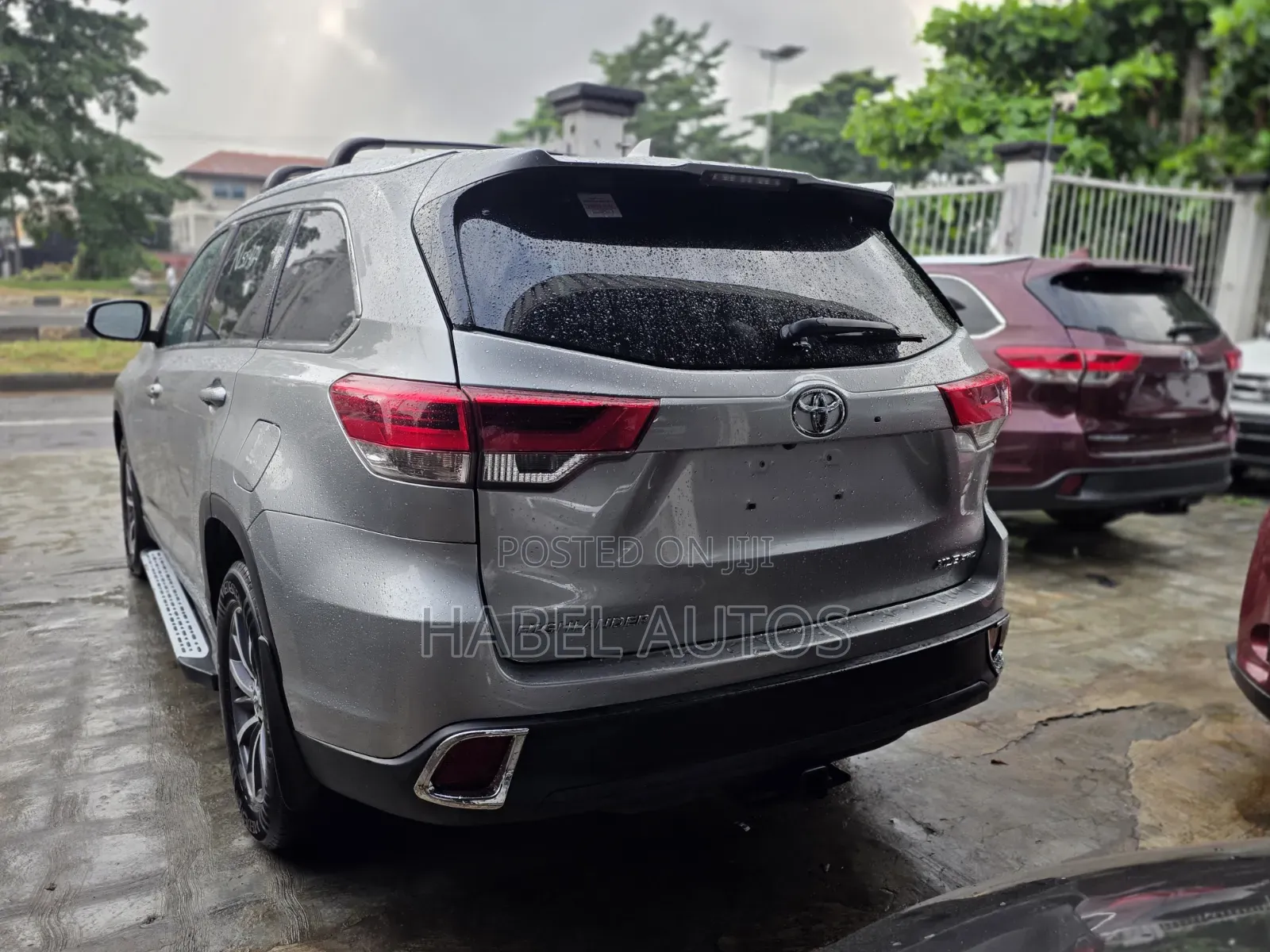 Toyota Highlander XLE 4x4 V6 (3.5L 6cyl 8A) 2018 Silver