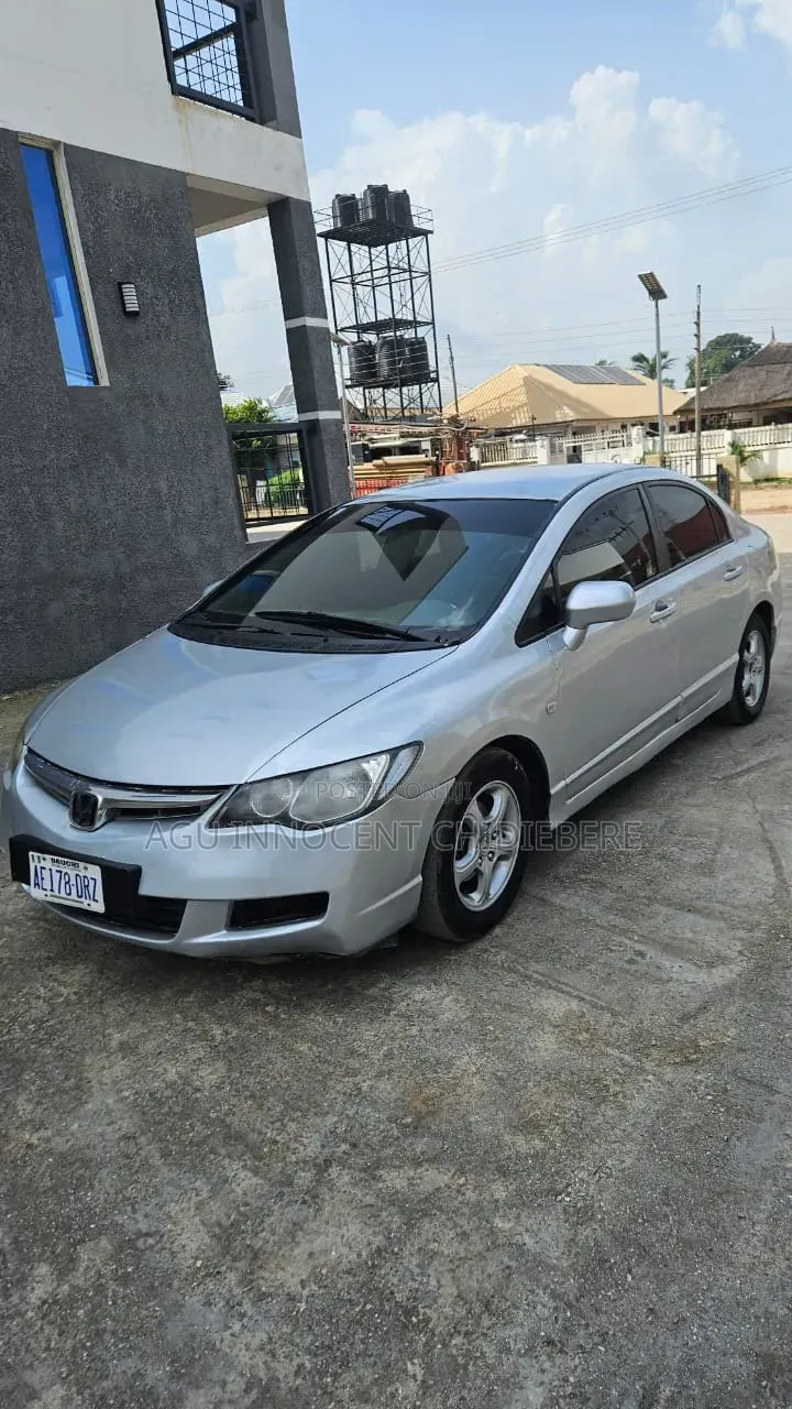 Honda Civic 2006 Silver