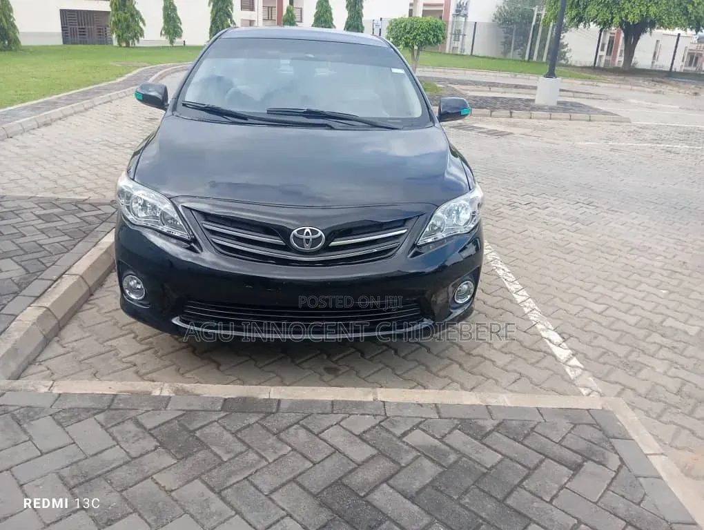 Toyota Corolla 2012 Black