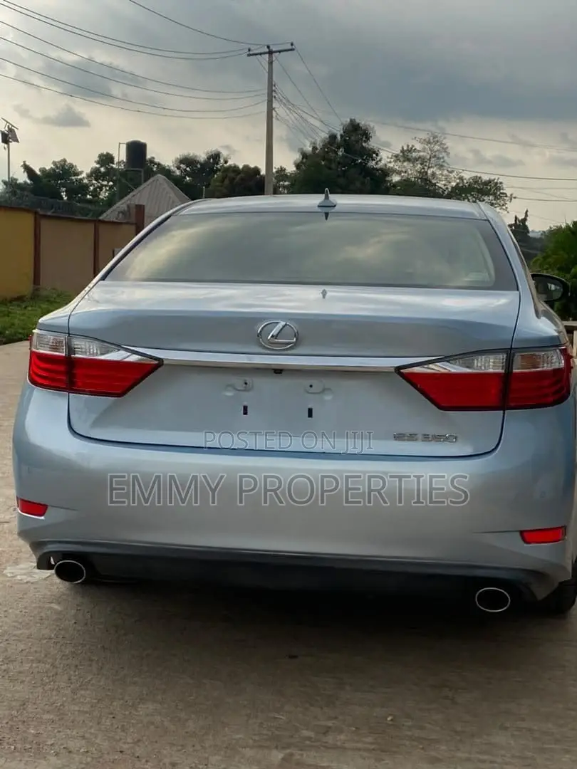 Lexus ES 2015 Blue