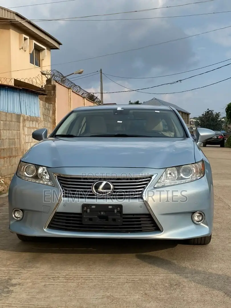 Lexus ES 2015 Blue