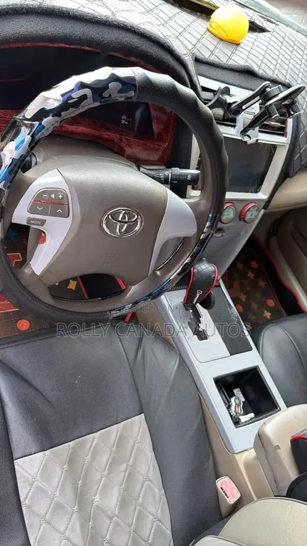 Toyota Camry SE 4dr Sedan (2.5L 4cyl 6AM) 2010 Silver