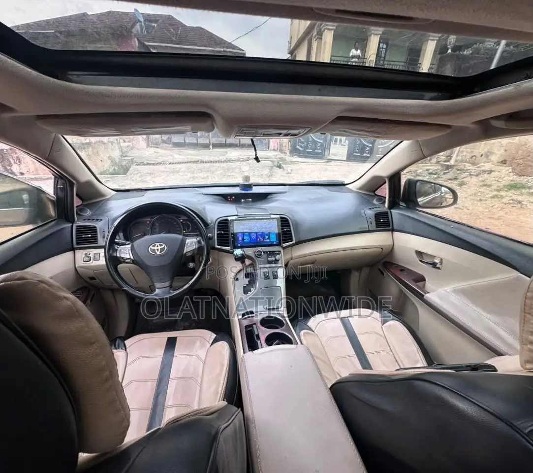 Toyota Venza 2011 Brown