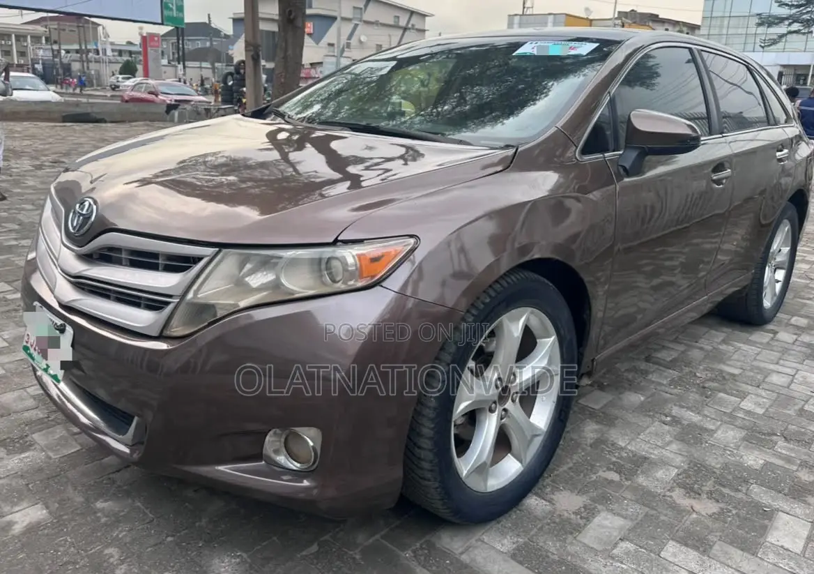 Toyota Venza 2011 Brown