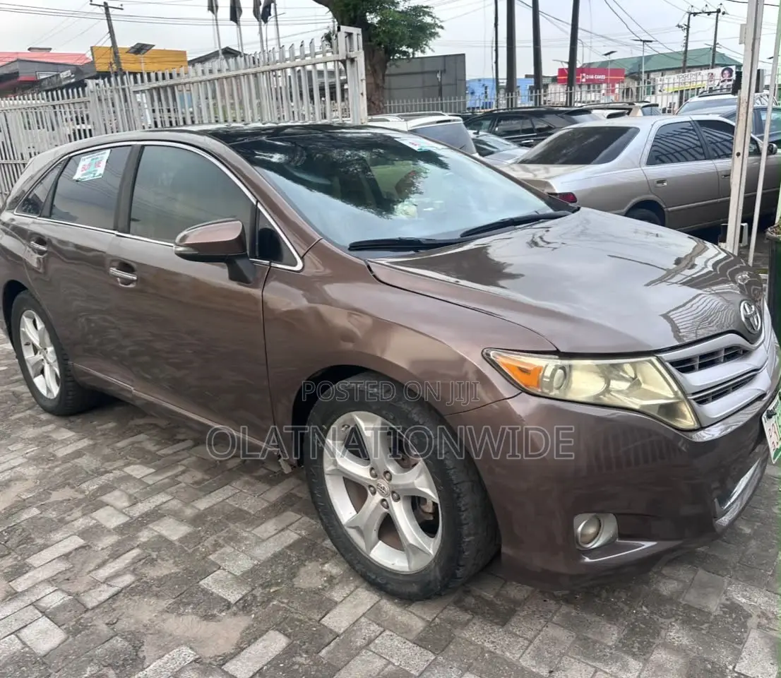 Toyota Venza 2011 Brown