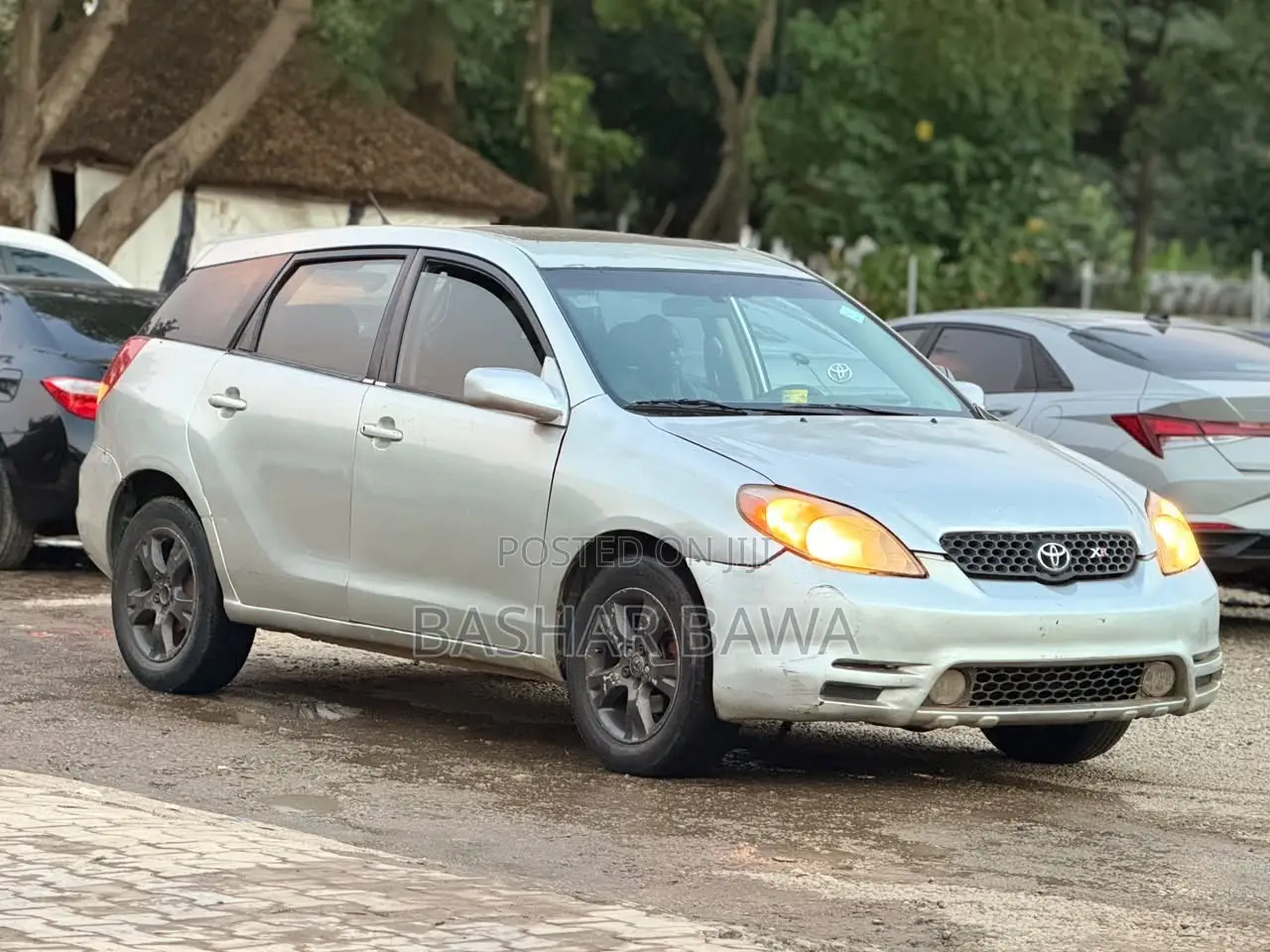 Toyota Matrix Standard FWD (1.8L 4cyl 5M) 2004 Silver