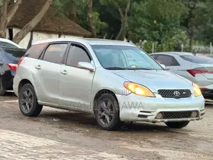 Toyota Matrix Standard FWD (1.8L 4cyl 5M) 2004 Silver