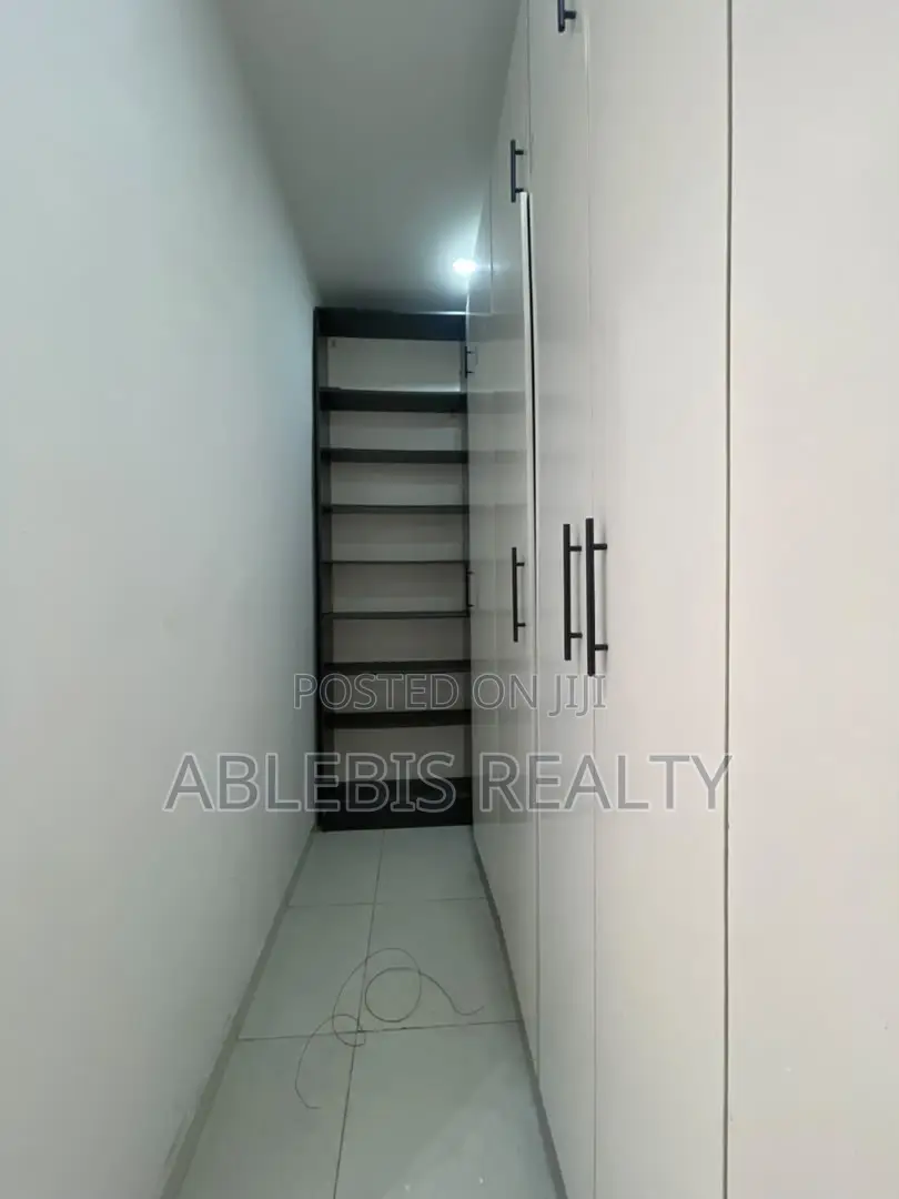 4bdrm Duplex in Lekki for sale
