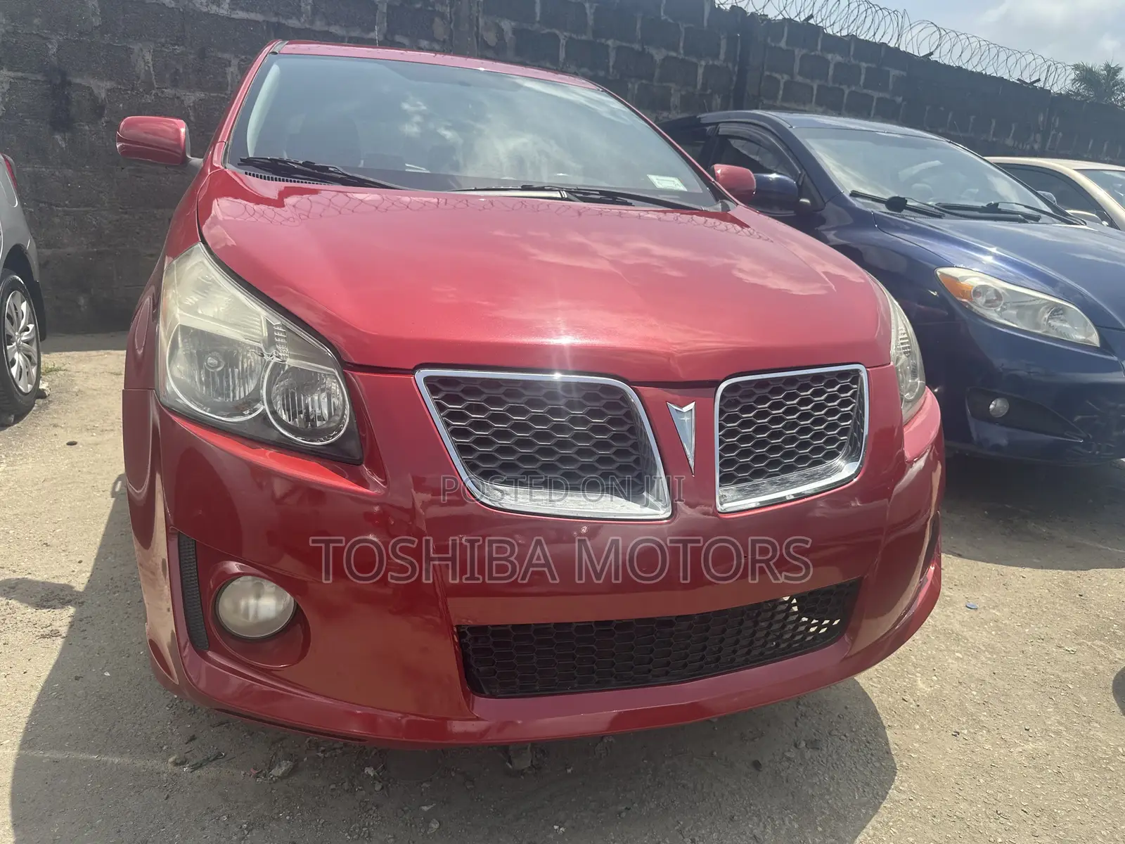 Pontiac Vibe 2010 Red