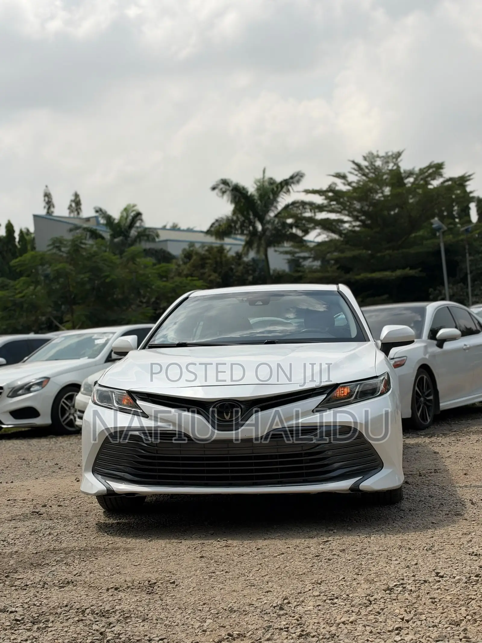 Toyota Camry 2018 White