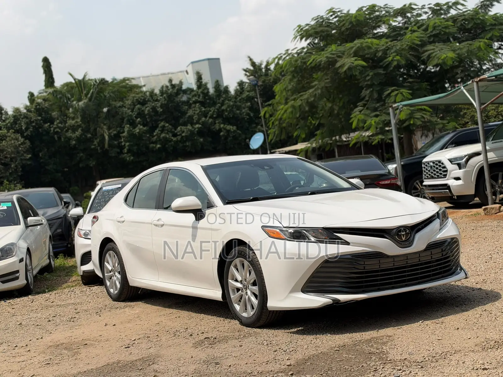 Toyota Camry 2018 White