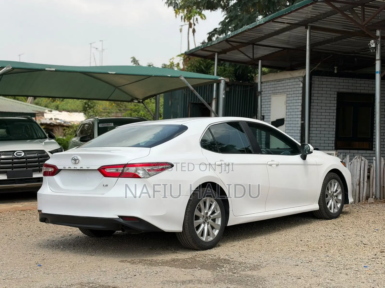 Toyota Camry 2018 White