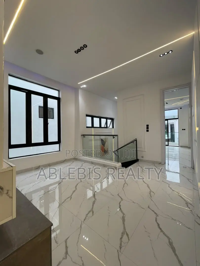 4bdrm Duplex in Orchid, Lekki Phase 2 for sale
