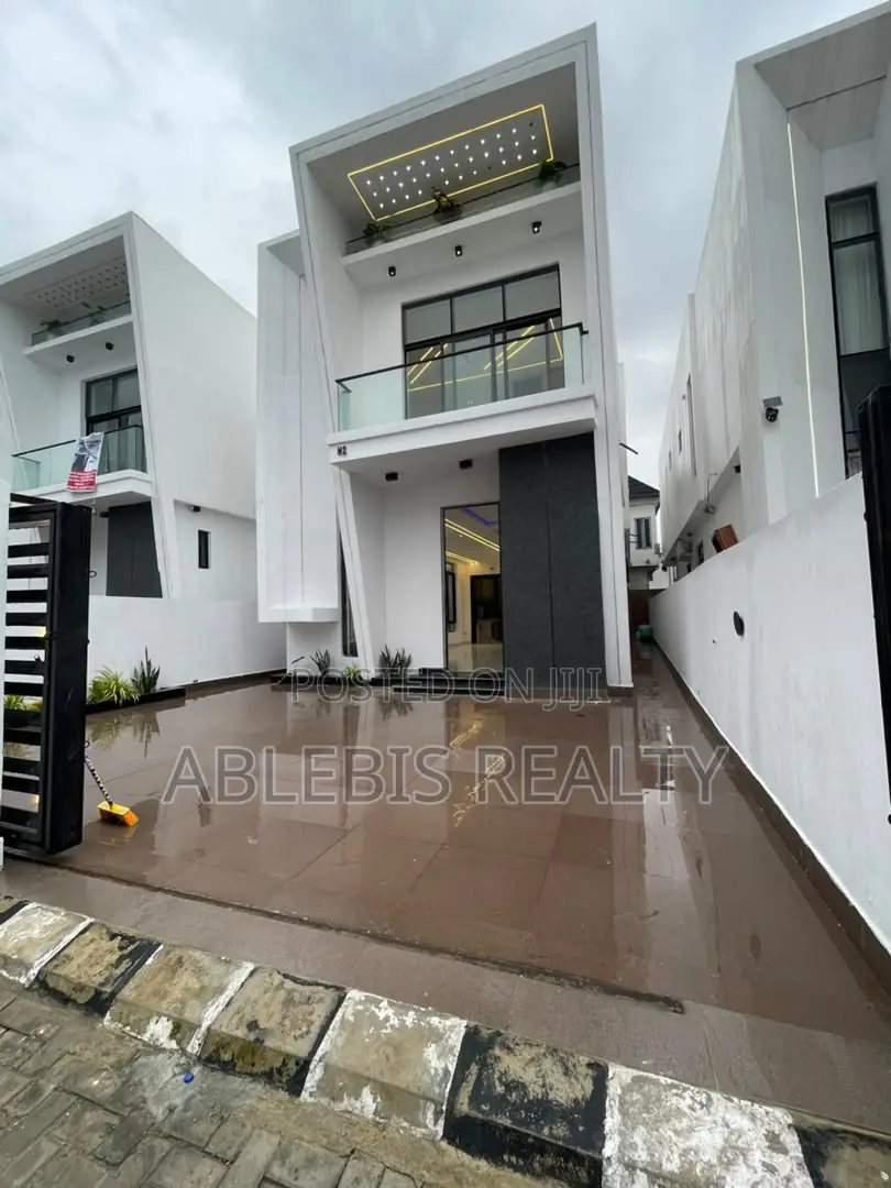 4bdrm Duplex in Orchid, Lekki Phase 2 for sale