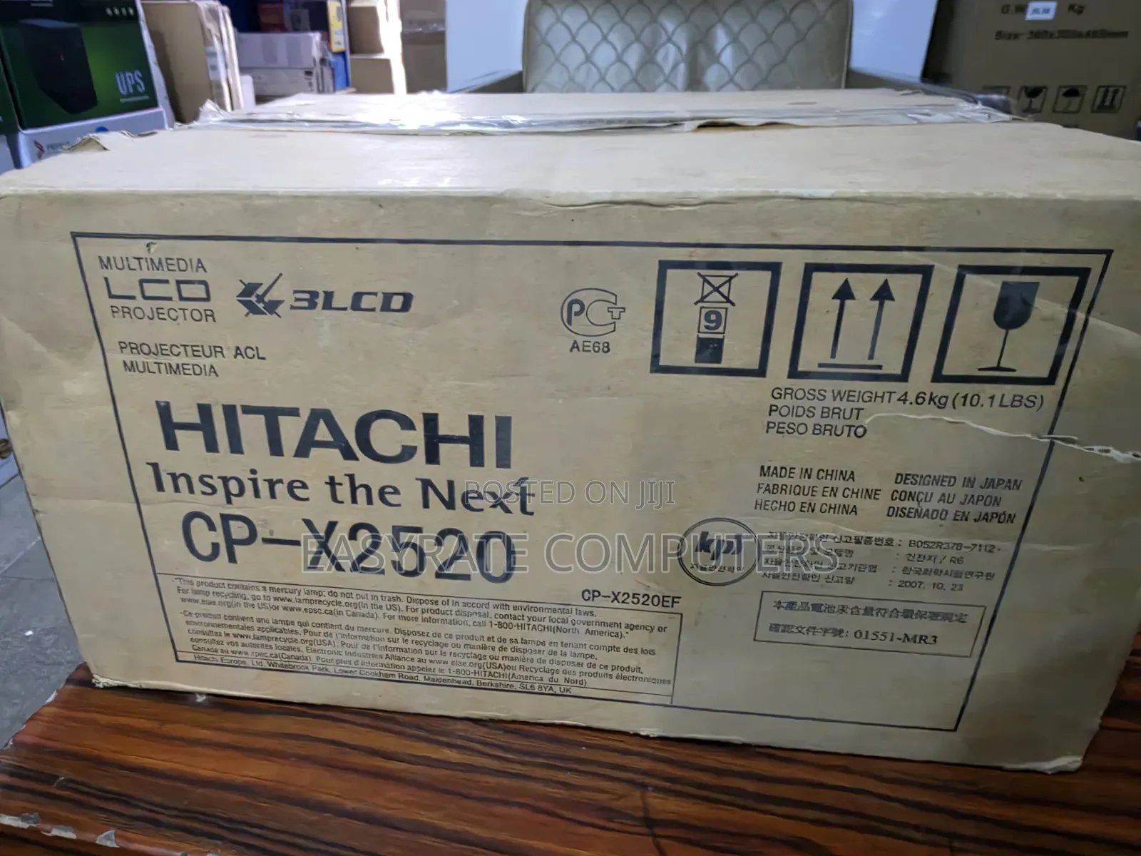 Hitachi Projector