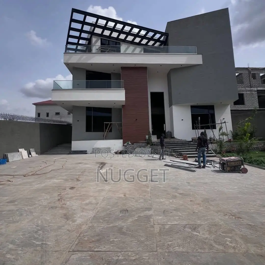 5bdrm House in Nugget, Katampe Extension for sale
