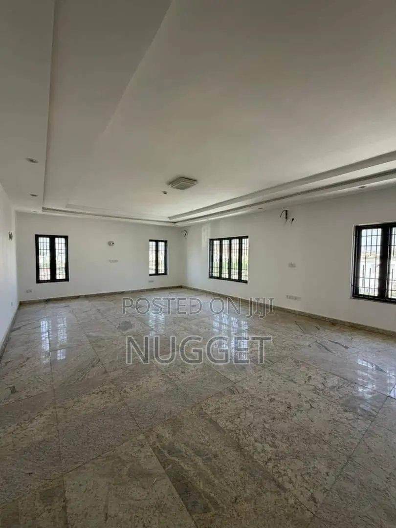 7bdrm House in Nugget, Guzape District for sale