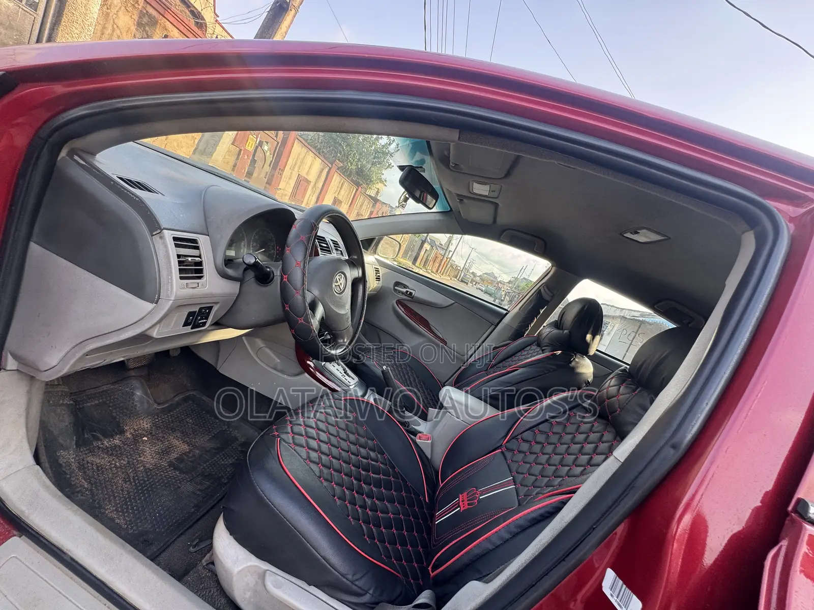 Toyota Corolla LE 4dr Sedan (1.8L 4cyl 4A) 2010 Red