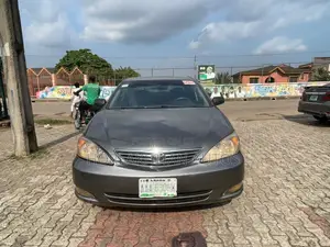 Toyota Camry LE 4dr Sedan (2.4L 4cyl 4A) 2004 Gray