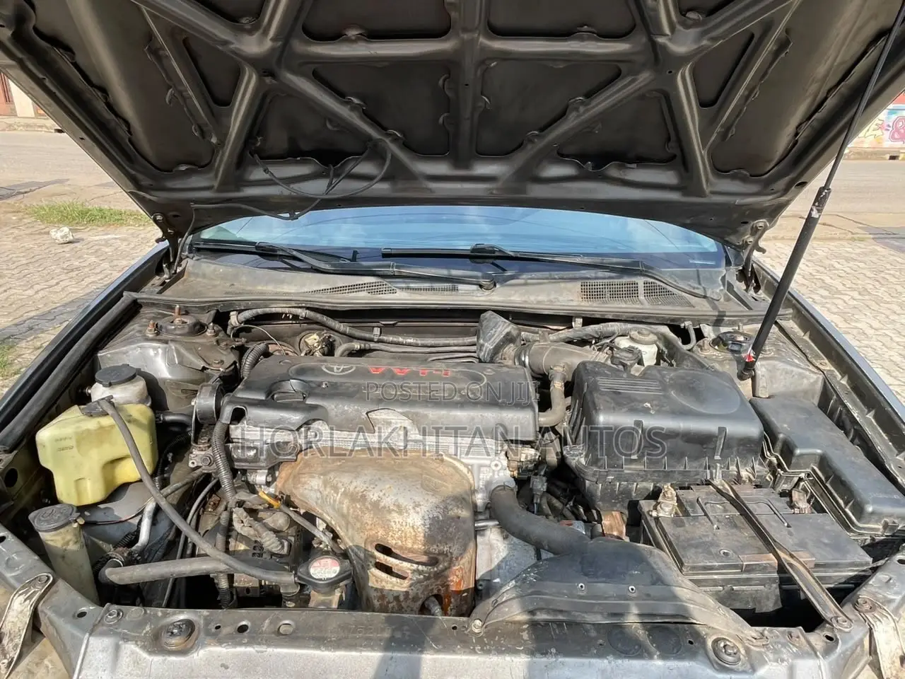 Toyota Camry LE 4dr Sedan (2.4L 4cyl 4A) 2004 Gray