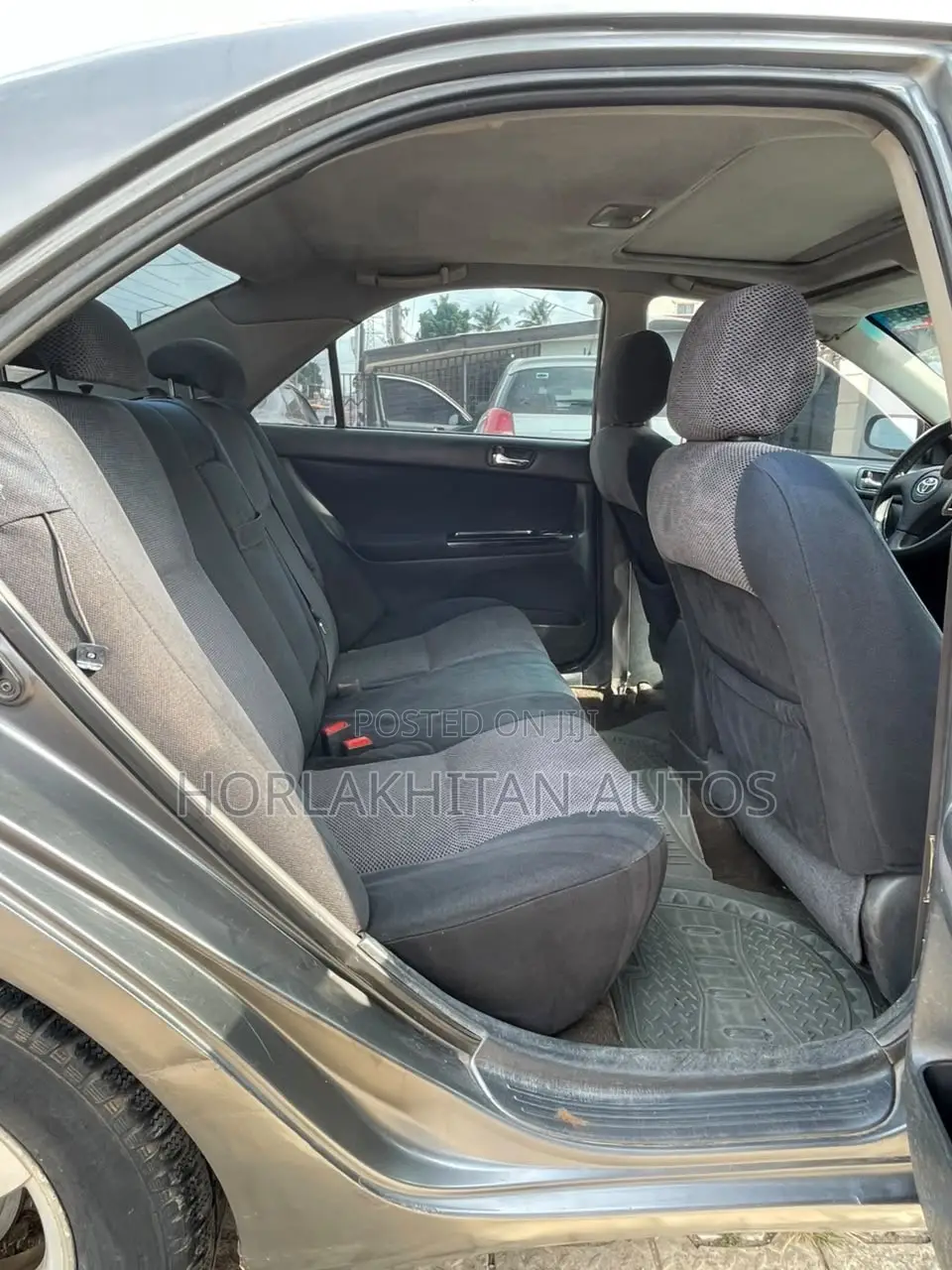 Toyota Camry LE 4dr Sedan (2.4L 4cyl 4A) 2004 Gray
